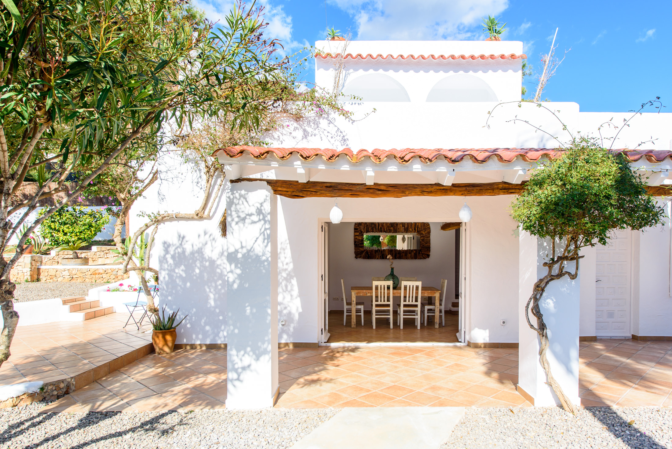 resa estates ibiza for sale house  ses salines 2022 finca entrance house ok.jpg